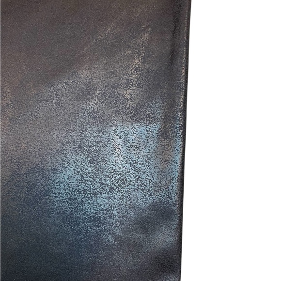 Aerie Crossover Legging in Black Cracked Pleather - Picture 4 of 8